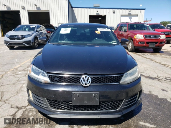 2013 Volkswagen Jetta GLI Autobahn с VIN 3VW467AJ2DM265082, выставлен на аукционе Copart как лот 60463934 с пробегом 214 483 миль миль и Списание • Salvage title. История ставок и продаж доступна на DreamBid. Изображение 5.