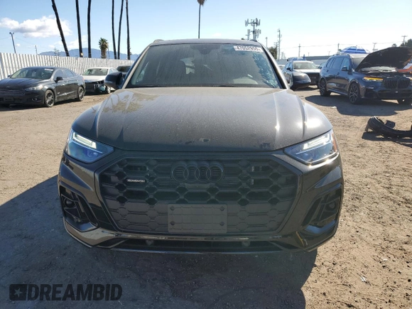 2024 Audi Q5 S line Premium Plus z VIN WA1E2AFY6R2125874, wystawiony jako Copart lot #47052955 z przebiegiem 1 144 mil mil oraz Szkoda całkowita • Salvage title. Historia ofert i sprzedaży dostępna na DreamBid. Obrazek 5.