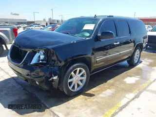 2011 GMC Yukon XL Denali z VIN 1GKS2MEFXBR332506, wystawiony jako IAAI lot #41954317 z przebiegiem 178 036 mil mil oraz . Historia ofert i sprzedaży dostępna na DreamBid. Obrazek 20.