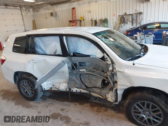 2008 Toyota Highlander with VIN JTEES41A582028404, listed as a IAAI auction lot 42608413 with 225,070 mi miles and . Bid and sale history available at DreamBid. Image 6.