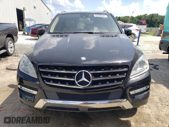 2013 Mercedes-Benz M 350 z VIN 4JGDA5JB4DA213539, wystawiony jako Copart lot #57597245 z przebiegiem 75 086 mil mil oraz Szkoda całkowita • Salvage title. Historia ofert i sprzedaży dostępna na DreamBid. Obrazek 5.
