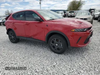 2024 Dodge Hornet GT z VIN ZACNDFAN6R3A40704, wystawiony jako Copart lot #49815265 z przebiegiem 87 mil mil oraz Szkoda całkowita • Salvage title. Historia ofert i sprzedaży dostępna na DreamBid. Obrazek 4.