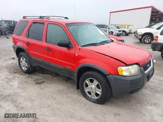 2002 Ford Escape XLT Choice with VIN 1FMYU04152KC40559, listed as a IAAI auction lot 41497098 with 200,986 mi miles. Bid and sale history available at carsss.com. Image 1.