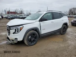 2023 GMC Terrain AT4 z VIN 3GKALYEG7PL110092, wystawiony jako Copart lot #80185794 z przebiegiem 27 881 mil mil oraz Nie do naprawy • Non repairable. Historia ofert i sprzedaży dostępna na DreamBid. Obrazek 1.