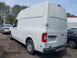 2017 Nissan NV Cargo SV z VIN 1N6AF0LY5HN804102, wystawiony jako IAAI lot #41942049 z przebiegiem 116 323 mil mil oraz . Historia ofert i sprzedaży dostępna na DreamBid. Obrazek 3.