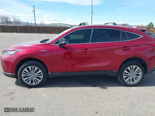 2021 Toyota Venza LE with VIN JTEAAAAH9MJ004992, listed as a IAAI auction lot 41868501 with 43,009 mi miles. Bid and sale history available at carsss.com. Image 14.