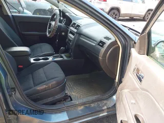 2012 Ford Fusion SE with VIN 3FAHP0HA5CR263705, listed as a IAAI auction lot 42583137 with 184,407 mi miles and . Bid and sale history available at DreamBid. Image 5.