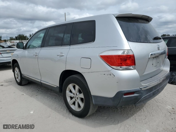 2011 Toyota Highlander with VIN 5TDZA3EH1BS015949, listed as a Copart auction lot 45540465 with 0 mi miles and Clean Title. Bid and sale history available at carsss.com. Image 2.