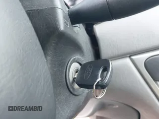 2003 Ford Focus ZX3 с VIN 3FAFP31333R106050, выставлен на аукционе IAAI как лот 41659209 с пробегом 116 753 миль миль и . История ставок и продаж доступна на DreamBid. Изображение 11.