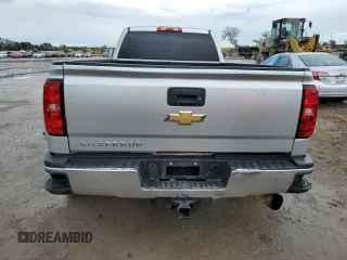 2015 Chevrolet Silverado 3500HD LT with VIN 1GC4KZC83FF117711, listed as a Copart auction lot 79231494 with 274,805 mi miles and Clean Title. Bid and sale history available at carsss.com. Image 6.