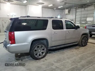 2014 GMC Yukon XL SLT with VIN 1GKS2KE76ER177938, listed as a Copart auction lot 44769255 with 230,915 mi miles and Salvage Title. Bid and sale history available at carsss.com. Image 3.