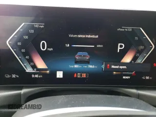 2023 BMW i4 eDrive40 z VIN WBY73AW06PFN71873, wystawiony jako Copart lot #37268403 z przebiegiem 803 mil mil oraz . Historia ofert i sprzedaży dostępna na DreamBid. Obrazek 9.