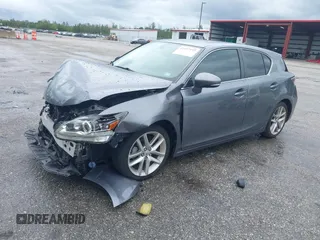 2015 Lexus CT 200h z VIN JTHKD5BH5F2214474, wystawiony jako IAAI lot #42417192 z przebiegiem 104 802 mil mil oraz . Historia ofert i sprzedaży dostępna na DreamBid. Obrazek 2.