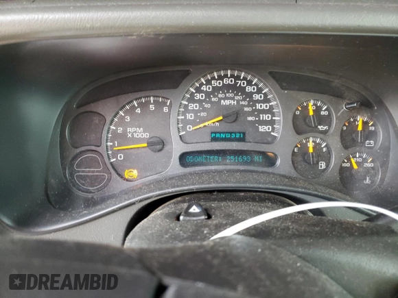 2004 GMC Yukon XL SLT with VIN 3GKEC16Z64G226042, listed as a Copart auction lot 47823215 with 251,693 mi miles and Clean Title. Bid and sale history available at carsss.com. Image 9.