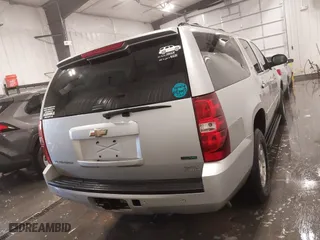 2010 Chevrolet Suburban LT with VIN 1GNUKJE37AR236296, listed as a IAAI auction lot 41654842 with 259,914 mi miles. Bid and sale history available at carsss.com. Image 16.
