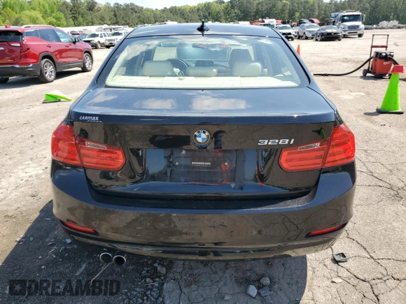 2014 BMW 3 Series 328i z VIN WBA3A5G52ENP30430, wystawiony jako Copart lot #52438795 z przebiegiem 87 771 mil mil oraz Szkoda całkowita • Salvage title. Historia ofert i sprzedaży dostępna na DreamBid. Obrazek 6.