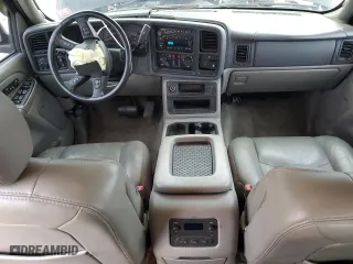 2005 Chevrolet Tahoe Z71 with VIN 1GNEC13T05R272325, listed as a Copart auction lot 39280284 with 155,434 mi miles and Salvage Title. Bid and sale history available at carsss.com. Image 8.