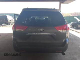 2014 Toyota Sienna XLE with VIN 5TDYK3DC5ES433949, listed as a IAAI auction lot 42095625 with 337,642 mi miles and . Bid and sale history available at DreamBid. Image 17.