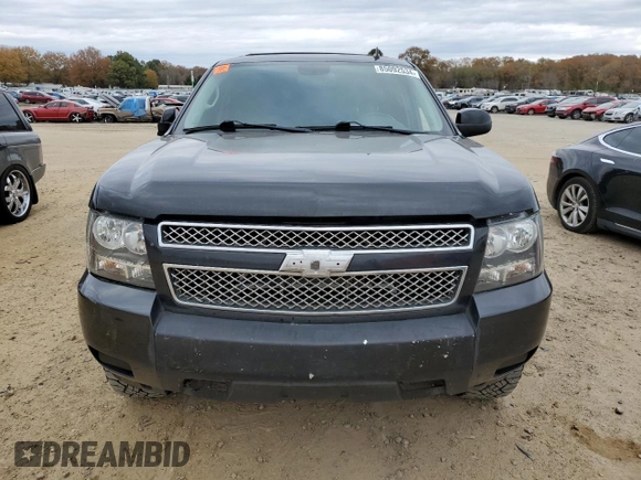 2012 Chevrolet Tahoe z VIN 0K1122238464, wystawiony jako Copart lot #85092534 z przebiegiem 204 392 mil mil oraz Szkoda całkowita • Salvage title. Historia ofert i sprzedaży dostępna na DreamBid. Obrazek 5.