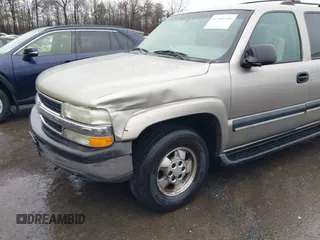 2003 Chevrolet Suburban LT z VIN 3GNFK16Z23G208162, wystawiony jako IAAI lot #41508649 z przebiegiem 329 695 mil mil oraz . Historia ofert i sprzedaży dostępna na DreamBid. Obrazek 6.