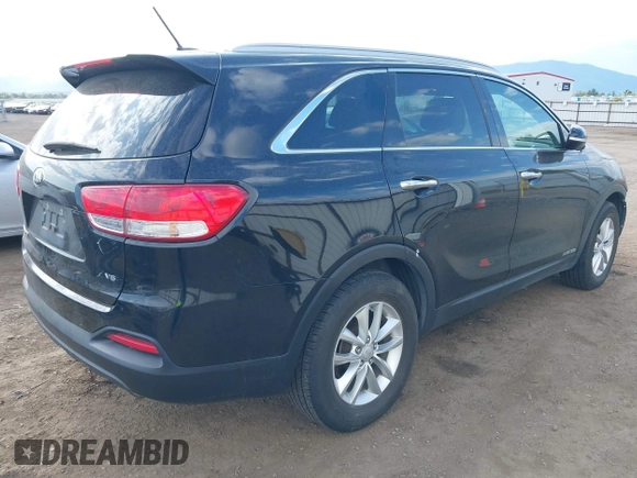 2016 Kia Sorento LX z VIN 5XYPGDA50GG131686, wystawiony jako IAAI lot #42416861 z przebiegiem 113 446 mil mil oraz . Historia ofert i sprzedaży dostępna na DreamBid. Obrazek 4.