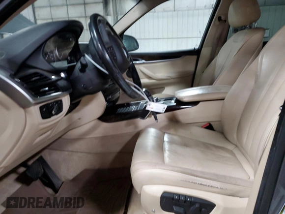 2015 BMW X5 xDrive35d z VIN 5UXKS4C50F0J97812, wystawiony jako Copart lot #58724165 z przebiegiem 214 884 mil mil oraz Czysty tytuł • Clean title. Historia ofert i sprzedaży dostępna na DreamBid. Obrazek 7.
