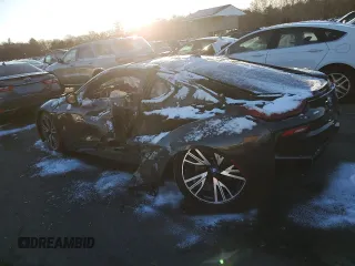 2015 BMW i8 z VIN WBY2Z2C57FV392308, wystawiony jako Copart lot #85937334 z przebiegiem Nie podano mil oraz Szkoda całkowita • Salvage title. Historia ofert i sprzedaży dostępna na DreamBid. Obrazek 2.