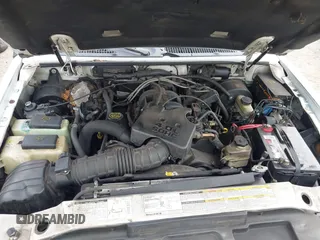 2001 Ford Explorer Sport z VIN 1FMYU60E81UC17081, wystawiony jako IAAI lot #41446558 z przebiegiem 160 877 mil mil oraz . Historia ofert i sprzedaży dostępna na DreamBid. Obrazek 10.
