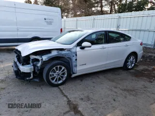 2019 Ford Fusion Hybrid SE with VIN 3FA6P0LU8KR164934, listed as a Copart auction lot 43130343 with 135,678 mi miles. Bid and sale history available at carsss.com. Image 1.