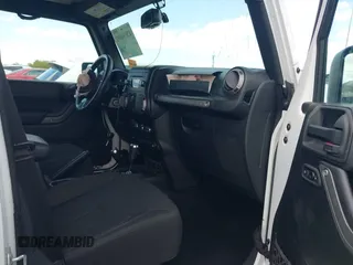 2017 Jeep Wrangler Unlimited Sport with VIN 1C4BJWDG6HL711082, listed as a IAAI auction lot 42036092 with 52,400 mi miles. Bid and sale history available at carsss.com. Image 5.