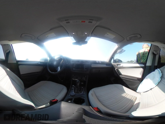 2024 Volkswagen Tiguan S с VIN 3VVFB7AX0RM048747, выставлен на аукционе IAAI как лот 42392509 с пробегом 9 130 миль миль и . История ставок и продаж доступна на DreamBid. Изображение 20.