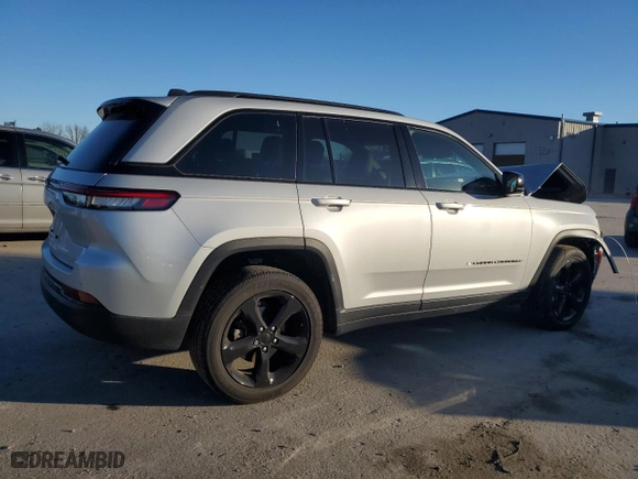2023 Jeep Grand Cherokee Altitude with VIN 1C4RJHAG6PC642553, listed as a Copart auction lot 42200265 with 12,634 mi miles and Salvage Title. Bid and sale history available at carsss.com. Image 3.