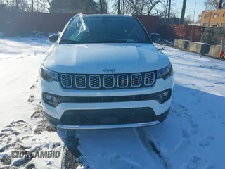 2025 Jeep Compass Limited with VIN 3C4NJDCNXST531729, listed as a IAAI auction lot 41542033 with 1,323 mi miles and . Bid and sale history available at DreamBid. Image 13.