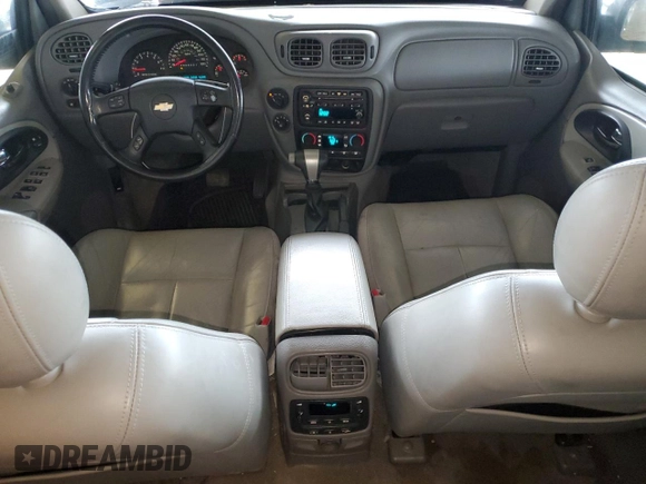 2006 Chevrolet TrailBlazer LS with VIN 1GNDT13S462102479, listed as a Copart auction lot 45715295 with 174,498 mi miles and Clean Title. Bid and sale history available at DreamBid. Image 8.