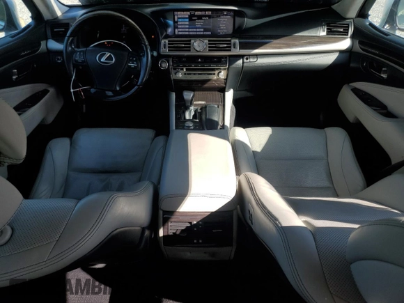 2014 Lexus LS 460 L z VIN JTHGL5EF2E5052609, wystawiony jako Copart lot #76527424 z przebiegiem 104 932 mil mil oraz Szkoda całkowita • Salvage title. Historia ofert i sprzedaży dostępna na DreamBid. Obrazek 8.