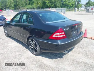 2005 Mercedes-Benz C 230 Kompressor с VIN WDBRF40J35F646514, выставлен на аукционе IAAI как лот 42590600 с пробегом 145 020 миль миль и . История ставок и продаж доступна на DreamBid. Изображение 3.
