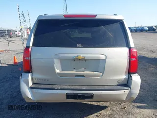 2017 Chevrolet Tahoe LT z VIN 1GNSKBKC1HR233583, wystawiony jako IAAI lot #41985848 z przebiegiem 171 665 mil mil oraz . Historia ofert i sprzedaży dostępna na DreamBid. Obrazek 16.