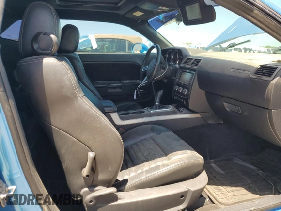 2010 Dodge Challenger R/T Classic z VIN 2B3CJ5DT3AH130736, wystawiony jako Copart lot #53947775 z przebiegiem 113 884 mil mil oraz Szkoda całkowita • Salvage title. Historia ofert i sprzedaży dostępna na DreamBid. Obrazek 10.
