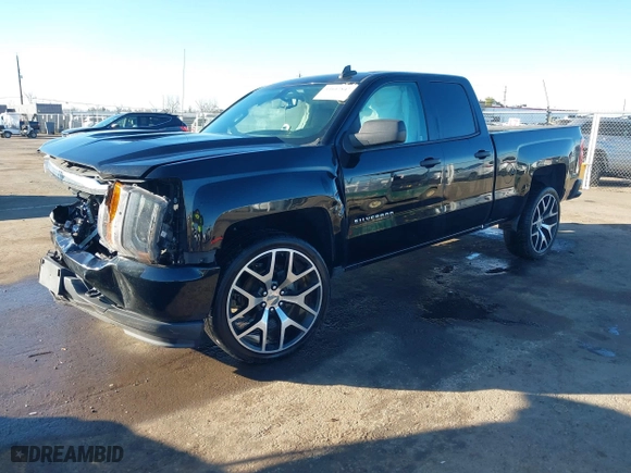 2018 Chevrolet Silverado 1500 Custom with VIN 1GCRCPEH8JZ191430, listed as a IAAI auction lot 41657847 with 1 mi miles. Bid and sale history available at carsss.com. Image 18.