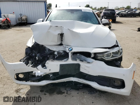 2018 BMW 3 Series 320i with VIN WBA8A9C5XJAH12605, listed as a Copart auction lot 53277105 with 78,833 mi miles and Salvage title. Bid and sale history available at DreamBid. Image 5.