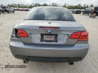 2012 BMW 3 Series 335i z VIN WBADX7C58CE744687, wystawiony jako Copart lot #83197624 z przebiegiem 157 416 mil mil oraz Szkoda całkowita • Salvage title. Historia ofert i sprzedaży dostępna na DreamBid. Obrazek 6.