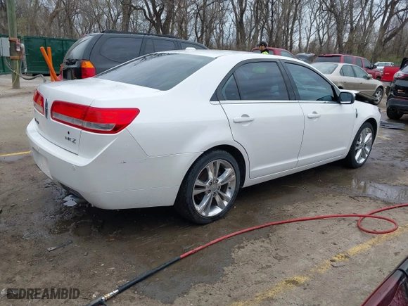 2011 Lincoln MKZ with VIN 3LNHL2GC7BR768711, listed as a IAAI auction lot 41854935 with 214,872 mi miles. Bid and sale history available at carsss.com. Image 4.