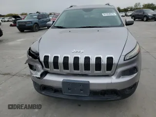 2018 Jeep Cherokee Latitude Plus with VIN 1C4PJLLB7JD605475, listed as a Copart auction lot 81552074 with 43,026 mi miles and Salvage title. Bid and sale history available at DreamBid. Image 5.