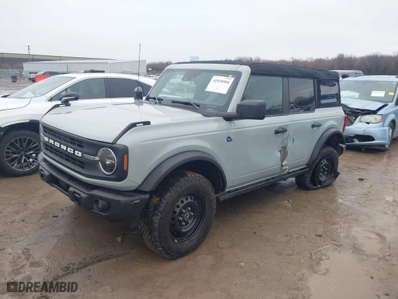 2023 Ford Bronco with VIN 1FMDE5BH4PLB16762, listed as a IAAI auction lot 41918584 with 32,527 mi miles. Bid and sale history available at carsss.com. Image 17.