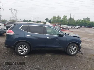 2015 Nissan Rogue SL z VIN 5N1AT2MV4FC885612, wystawiony jako IAAI lot #42381098 z przebiegiem 124 068 mil mil oraz . Historia ofert i sprzedaży dostępna na DreamBid. Obrazek 13.