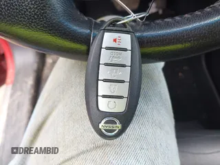 2013 Nissan Pathfinder SL with VIN 5N1AR2MM1DC687444, listed as a IAAI auction lot 42571928 with 155,993 mi miles and . Bid and sale history available at DreamBid. Image 11.
