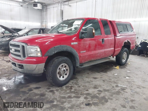 2005 Ford F-250 XL с VIN 1FTSX21P35EA21043, выставлен на аукционе IAAI как лот 41348530 с пробегом 133 202 миль миль и . История ставок и продаж доступна на DreamBid. Изображение 18.