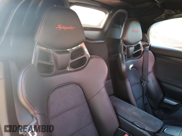 2016 Porsche Boxster Spyder с VIN WP0CC2A87GS152635, выставлен на аукционе Copart как лот 69465204 с пробегом 30 807 миль миль и Списание • Salvage title. История ставок и продаж доступна на DreamBid. Изображение 10.