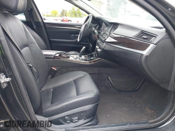 2012 BMW 5 Series 528i with VIN WBAXG5C55CDX02405, listed as a IAAI auction lot 42127069 with 155,764 mi miles. Bid and sale history available at carsss.com. Image 5.