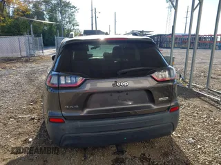 2019 Jeep Cherokee Latitude Plus with VIN 1C4PJMLB1KD101186, listed as a IAAI auction lot 40550461 with 73,986 mi miles. Bid and sale history available at carsss.com. Image 17.